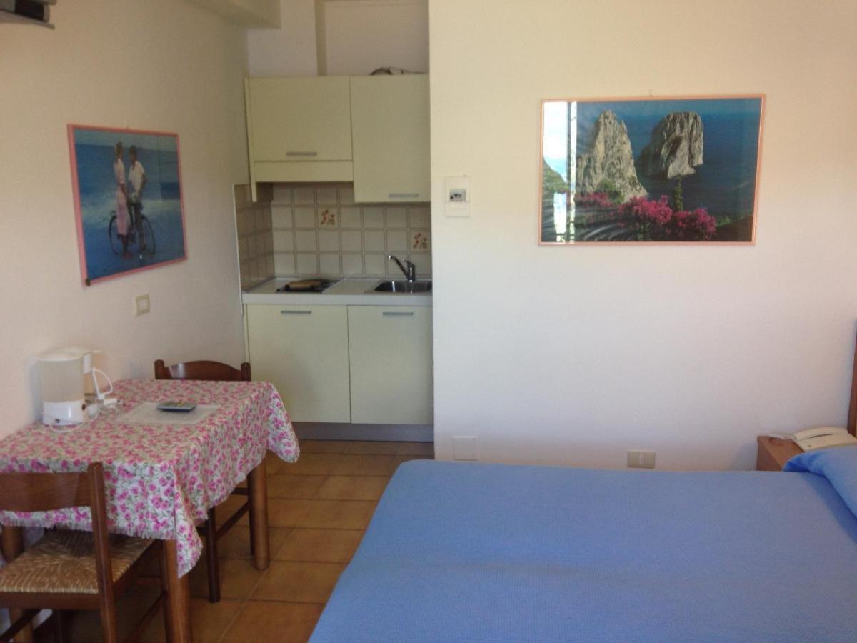 Residence Casa Maria Асенца ди Бренцоне Екстериор снимка