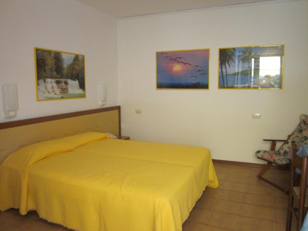 Residence Casa Maria Асенца ди Бренцоне Екстериор снимка